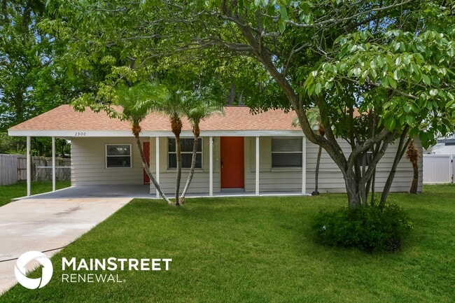 Building Photo - 2300 23rd Ave W