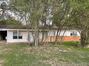 Building Photo - 4156 TX-14