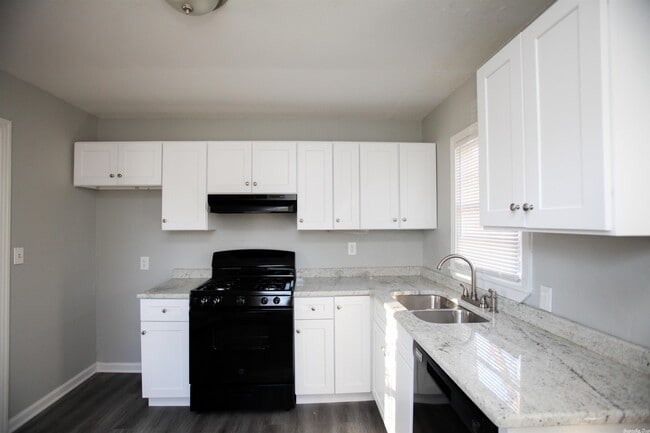 Building Photo - 3117 Elam St