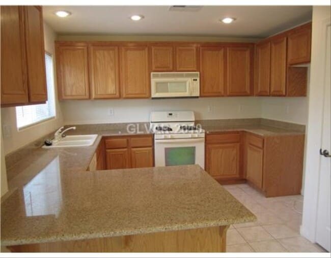 Building Photo - 6224 Desert Lavender Ave