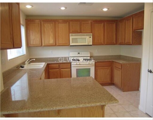 Foto del edificio - 6224 Desert Lavender Ave