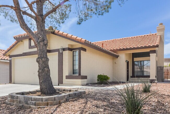 Building Photo - 7107 S Rhapsody Ln