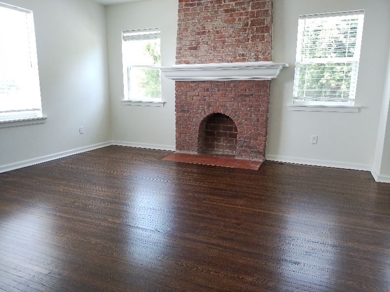 Primary Photo - 1312 S Quaker Ave