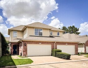 Building Photo - 827 Sweet Pine Dr