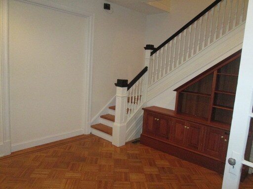Foto del edificio - 1869 California St NW