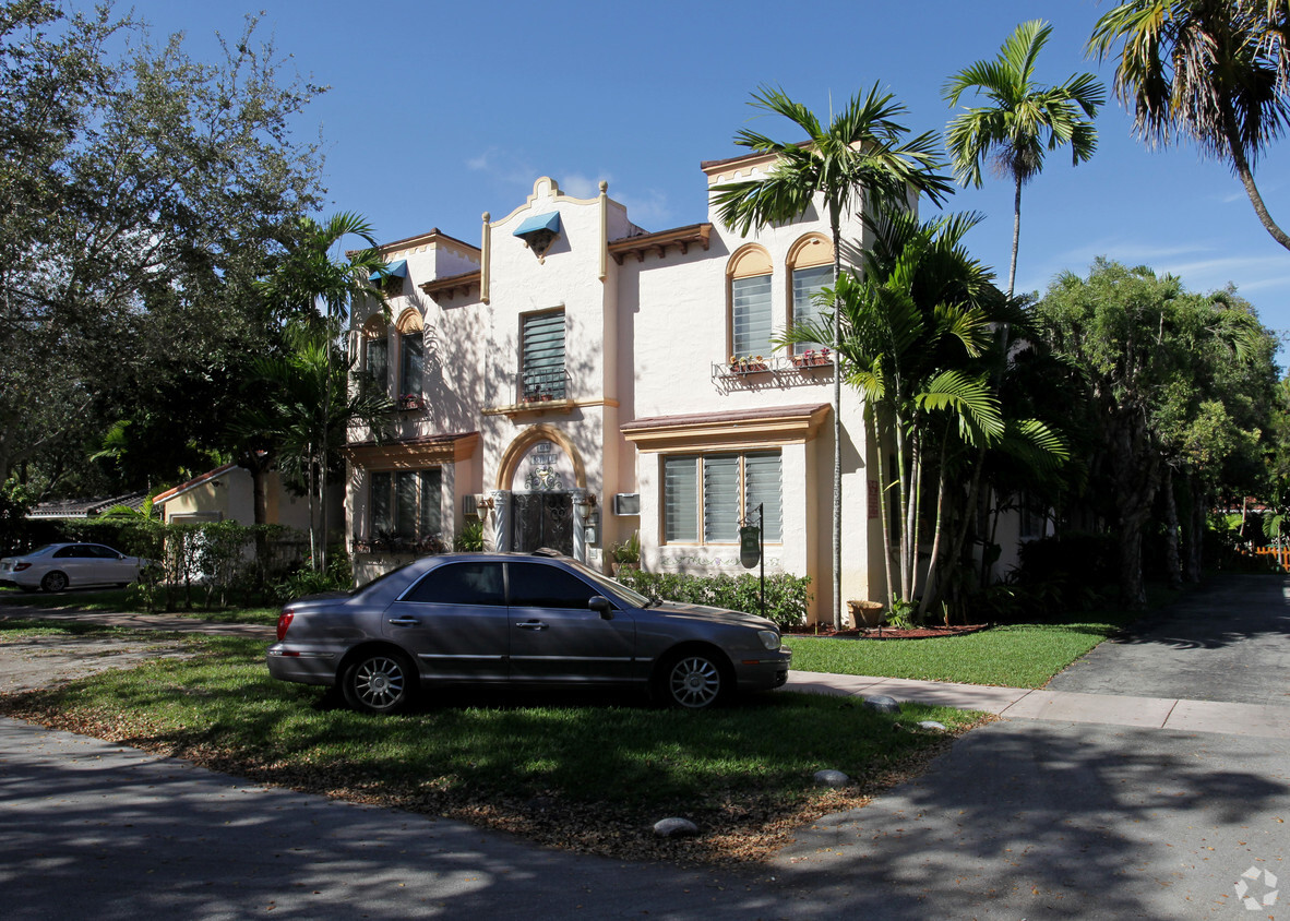 Building Photo - Sevilla Isles Apartments