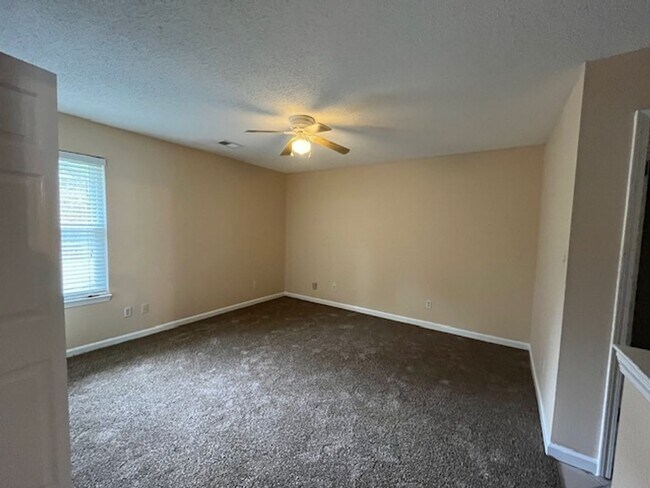 Foto del edificio - Renovated 2 Bedroom 2 Bath Home for Rent!