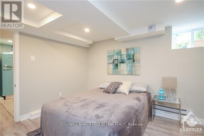 Photo du bâtiment - 135 Hawthorne Ave