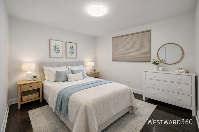 Building Photo - 660 Clyde-3N