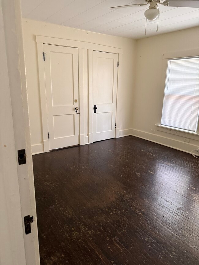 Bedroom - 1809 W Laura Ave