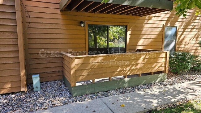 Foto del edificio - 3335 S Ammons St