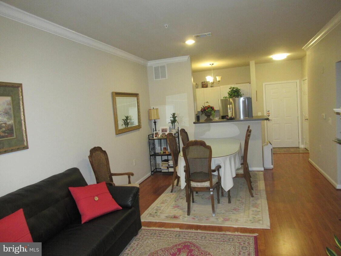 3851 Aristotle Ct Unit 1311, Fairfax, VA 22030 Condo for Rent in