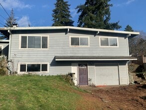 Building Photo - 458 154th Ave SE