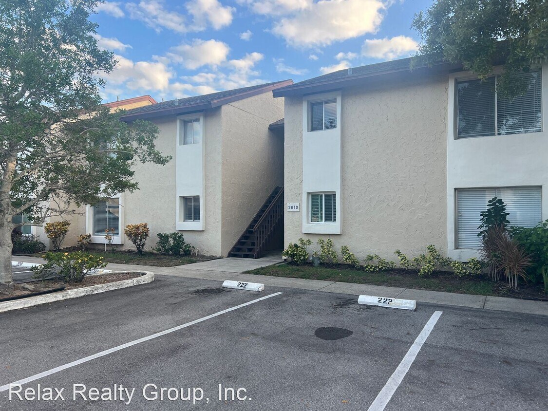Primary Photo - 2 br, 1 bath House - 2610 Pine Lake Terrac...