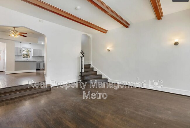 Foto del edificio - 1397 Sheridan St NW