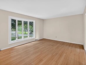 Building Photo - 6806 Stratford Dr