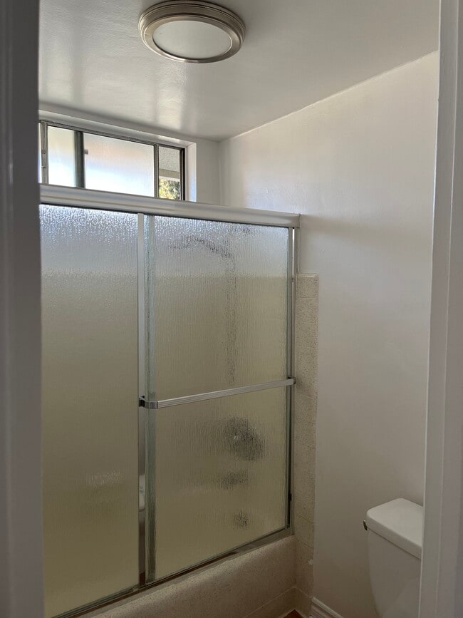 Foto del edificio - Downey West Garden Apartments