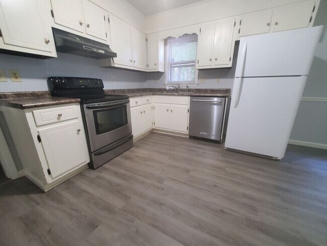 Foto del edificio - 4742 Belford Rd