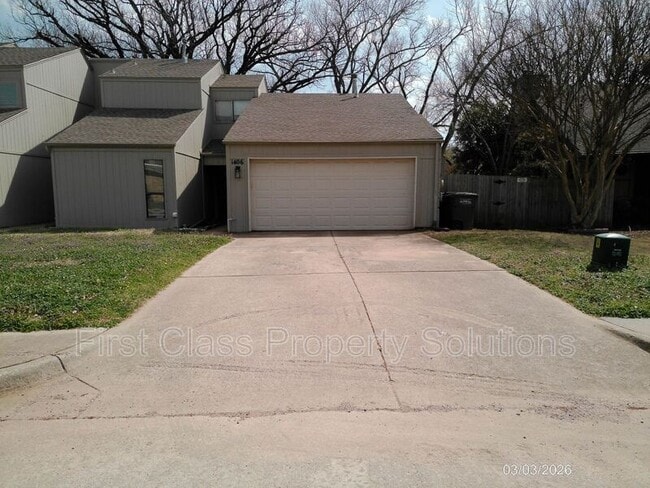 Photo - 1406 Mary Lee Ln House