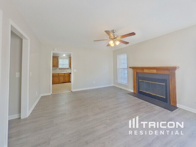 Foto del edificio - 601 Rapids Rd