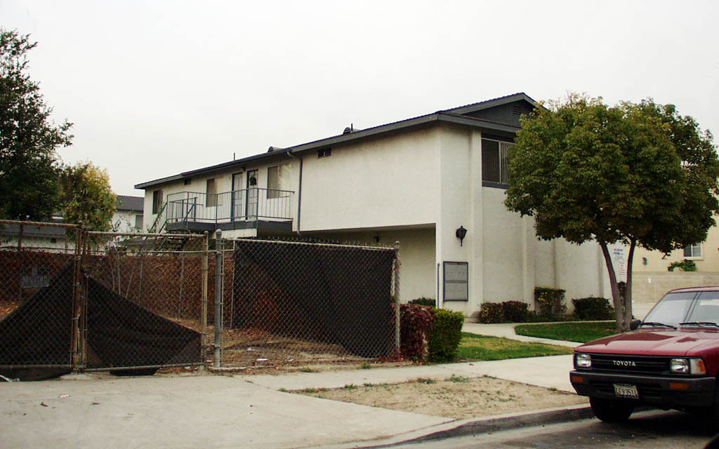 Alternate view - 7861 First St