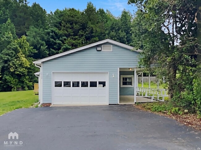 Building Photo - 5520 Kool Springs Dr
