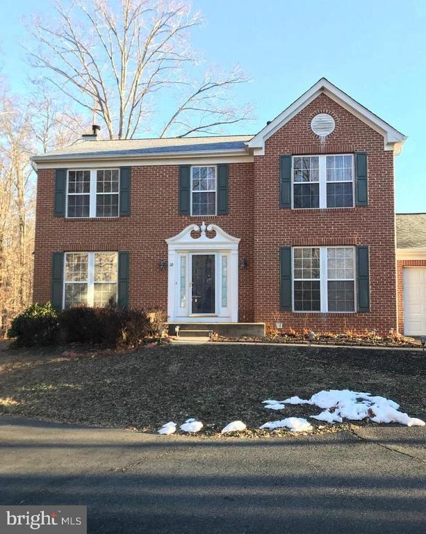 Primary Photo - 10 Jolie Ct