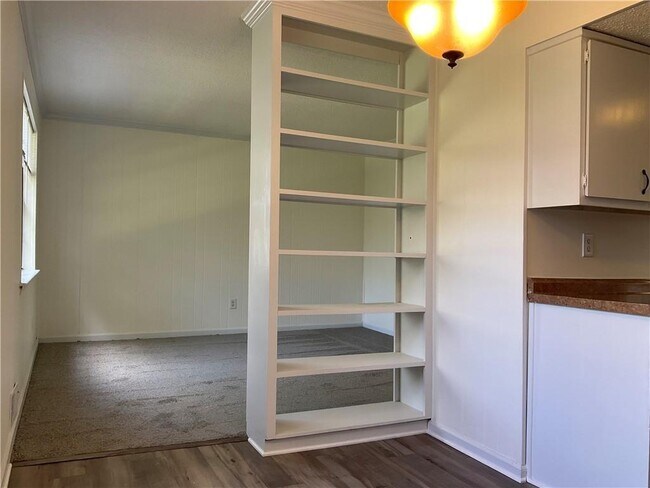 Foto del edificio - 6354 Shannon Pkwy