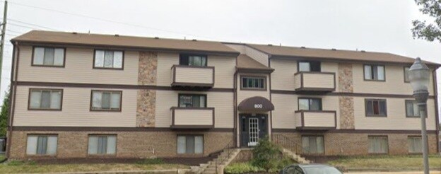 Primary Photo - 800 Heather Ridge Dr