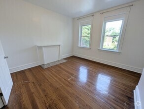 Building Photo - 3020 Texas Ave