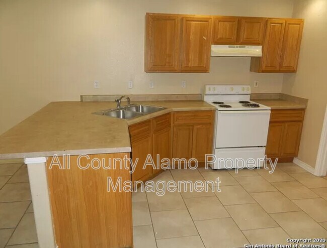 Foto del edificio - 8123 Morning Grove