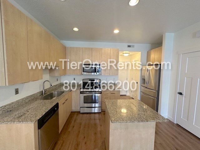 Building Photo - This property offers a NO DEPOSIT option a...
