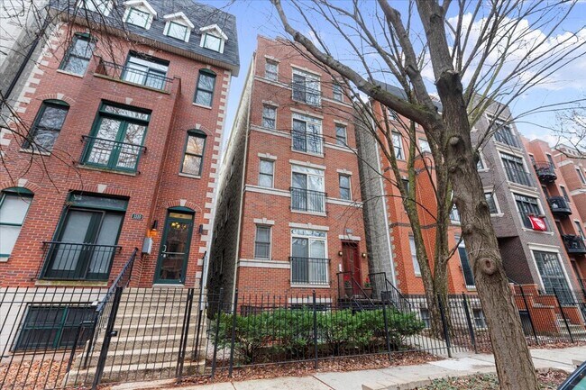 Building Photo - Prime 2 bed condo in old town