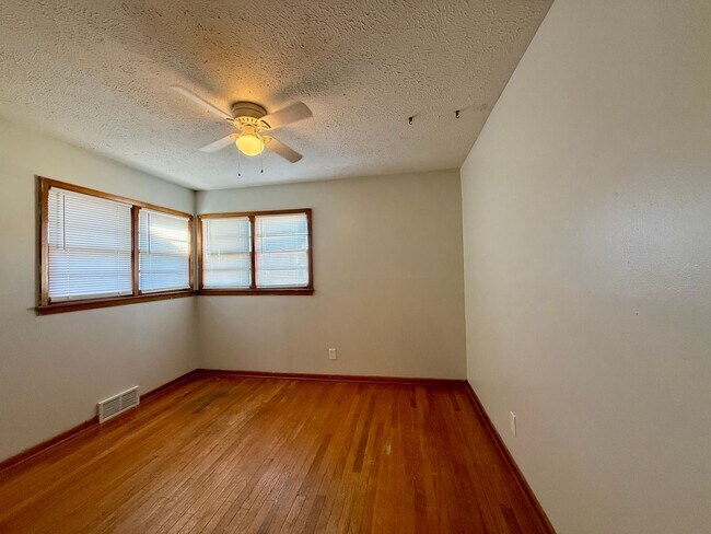 Foto del edificio - 2263 S Glendale St