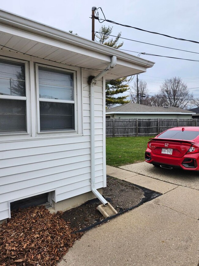 Building Photo - Northside Ranch - 3 Bedroom 1 Bath