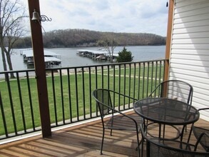 Building Photo - 549 Park Pl Dr