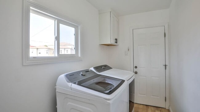 East LA duplex - East LA duplex Apartment
