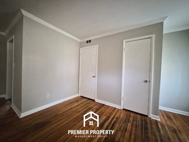 Building Photo - Charming 3BR/1.5BA in West Huntsville | Hardwood Floors Throughout & Fenced Yard