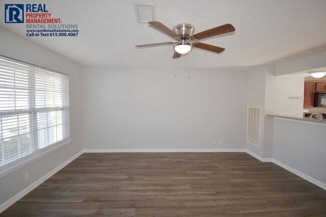 Foto del edificio - Great 2BR/2.5BA Murfreesboro townhome less than 2 miles from MTSU!
