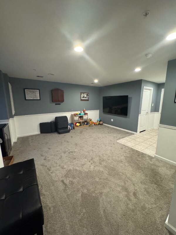 Foto del edificio - 721 Bender Rd