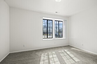 Building Photo - Tanglewood Apartments