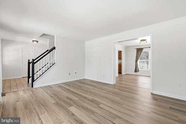 Building Photo - 35298 Scotland Heights Rd