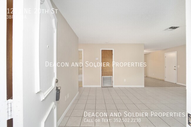 Foto del edificio - 1211 NE 20th St