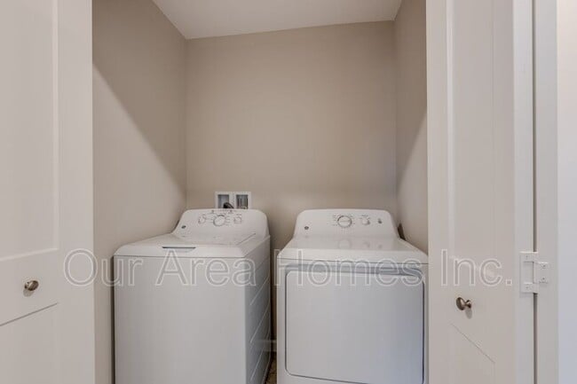 Foto del edificio - 6773 Gingham Ct