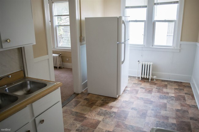 Foto del edificio - 1 br, 1 bath  - 423 Washington St Apt 4