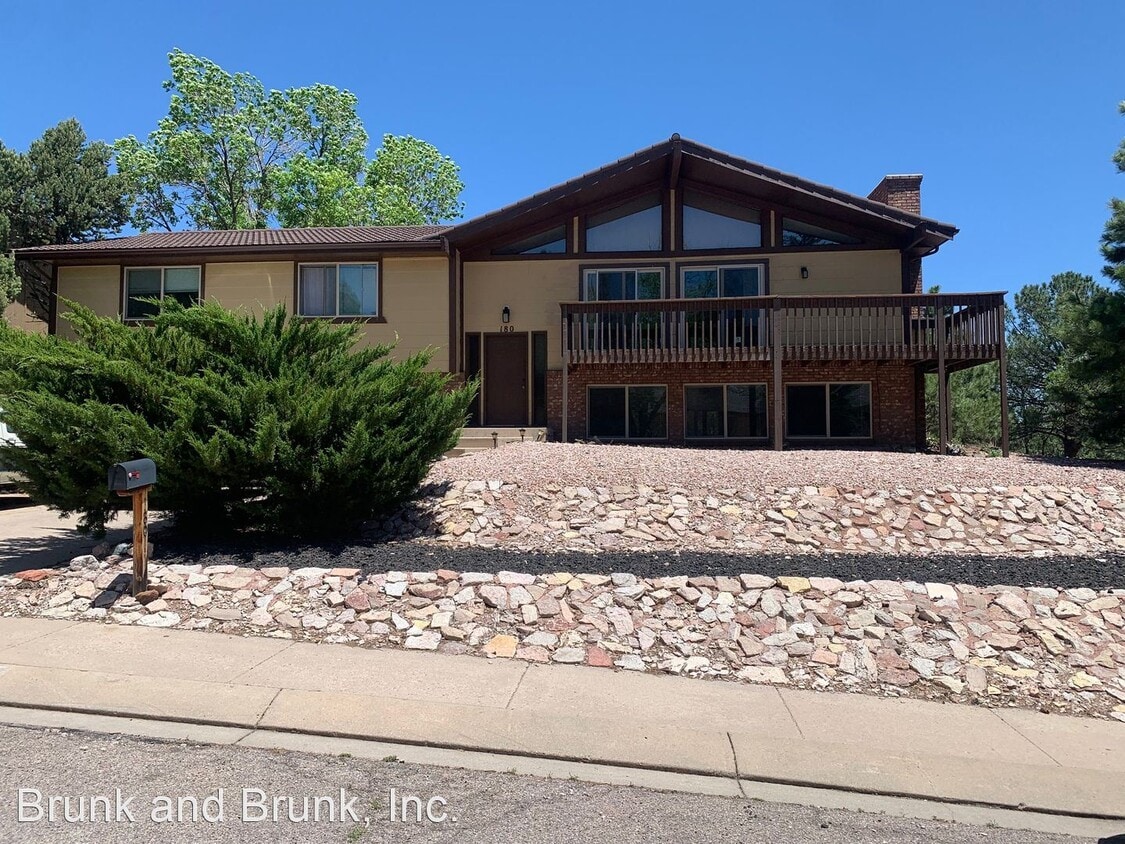 Primary Photo - 4 br, 3 bath House - 180 Dolomite Drive