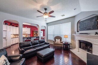 Building Photo - 23915 Elden Hills Ct Building Photo - 23915 Elden Hills Ct