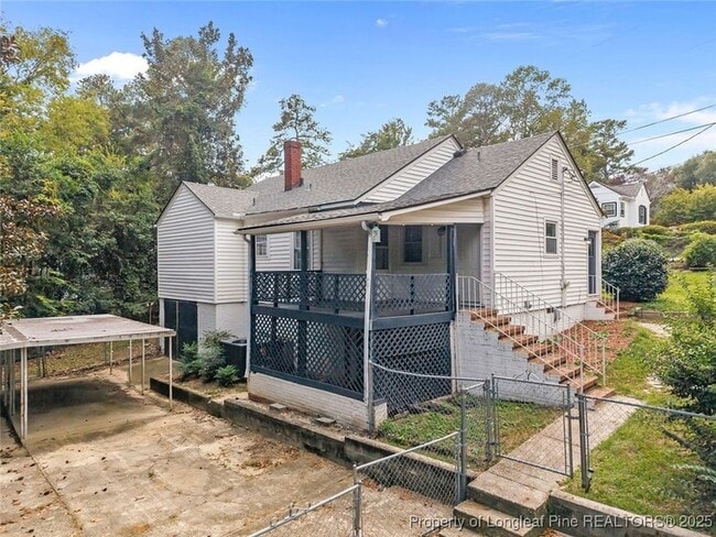 Building Photo - 1932 Dogwood St