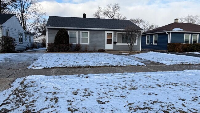 Foto del edificio - 3528 Adams St