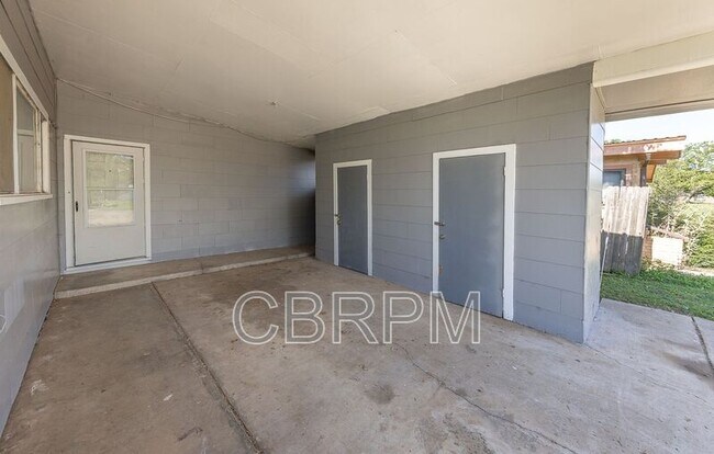 Foto del edificio - 4409 44th St